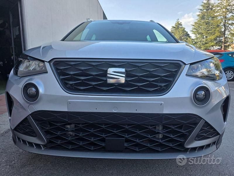 Usata Seat Arona FR 90 CV (66 kW) 2021 Grigio SUV