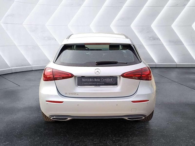 Nuova Mercedes A250 Advanced 218 CV (160 kW) 2025 Argento Utilitaria