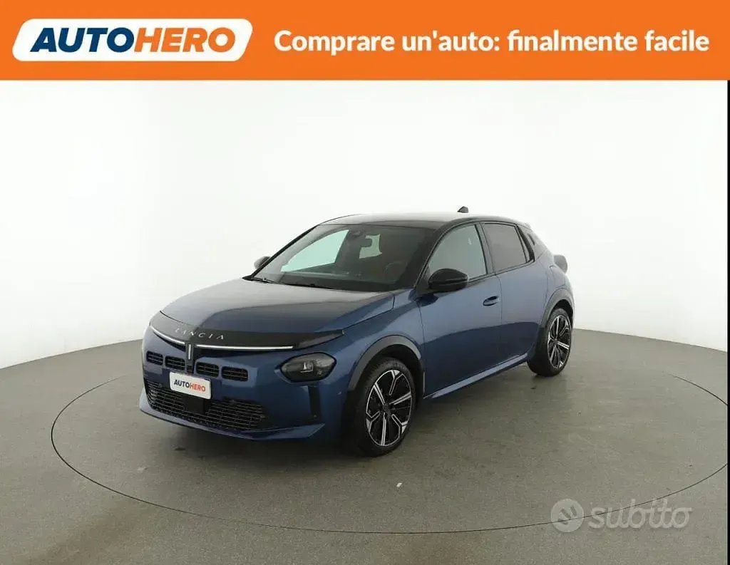 Usata Lancia Ypsilon 101 CV (74 kW) 2025 Blu Utilitaria