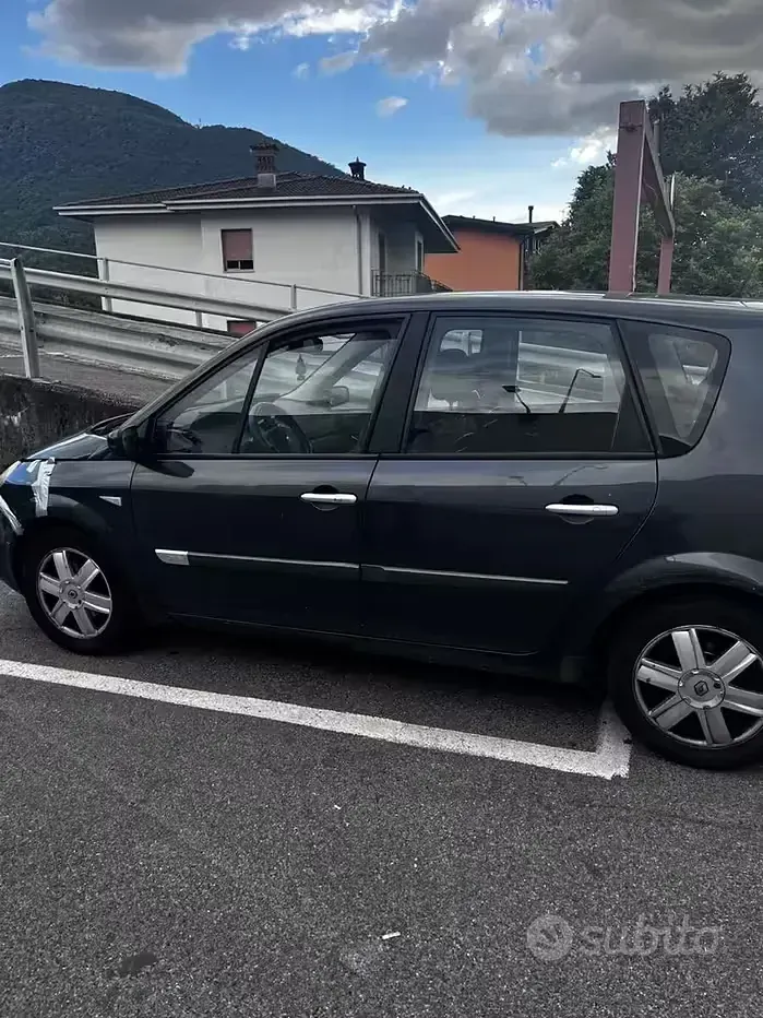 Usata Renault Scénic II 2005 Nero Monovolume