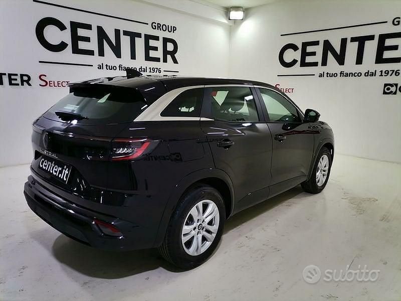 Usata Renault Austral Evolution 131 CV (96 kW) 2024 Nero SUV