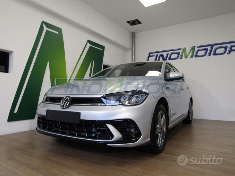 Argento Usata 2024 VW Polo R-line Tre volumi | 24.900 € (Molto cara) - Immagine 1/4