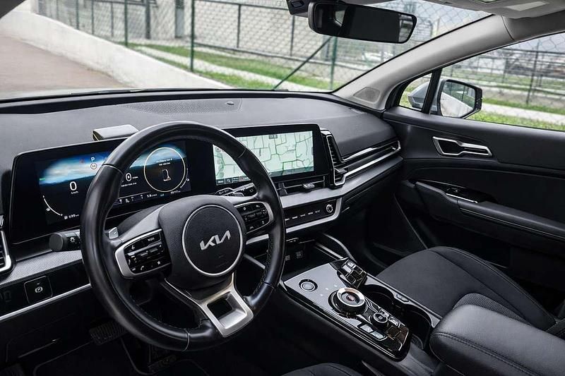 Usata Kia Sportage Style 179 CV (131 kW) 2022 Argento SUV