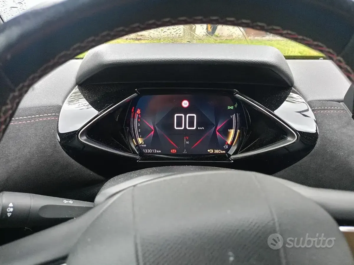 Usata DS Automobiles DS3 102 CV (75 kW) 2019 Nero Monovolume
