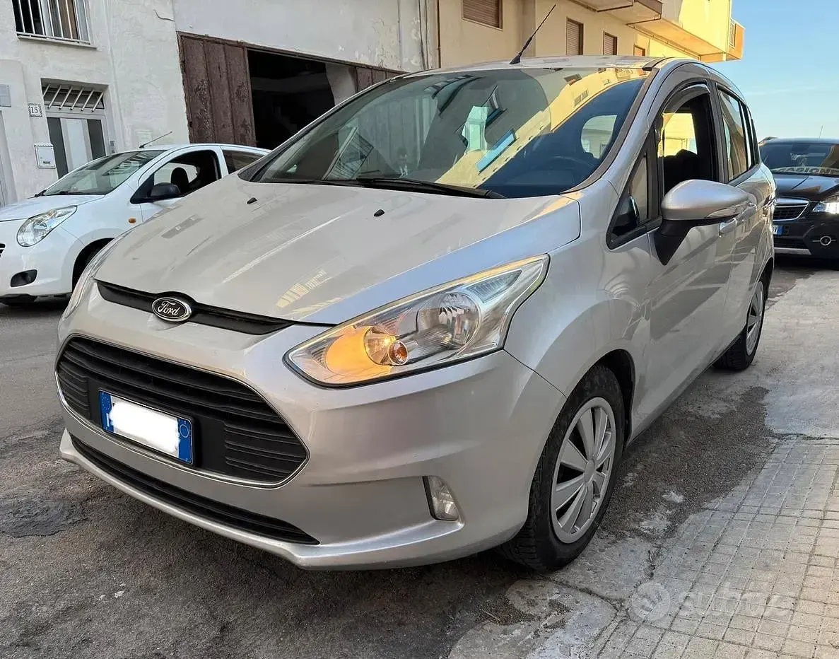 Usata Ford B-MAX Business Edition 75 CV (55 kW) 2017 Grigio Monovolume