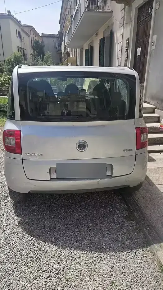 Usata Fiat Multipla 103 CV (75 kW) 2006 Grigio Monovolume