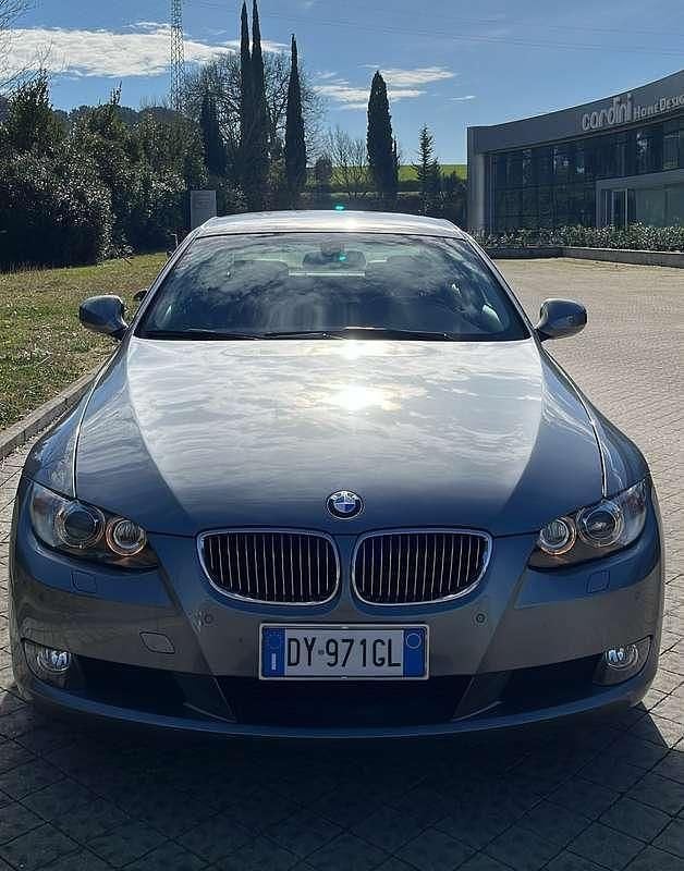 Usata BMW 325 218 CV (160 kW) 2009 Coupé