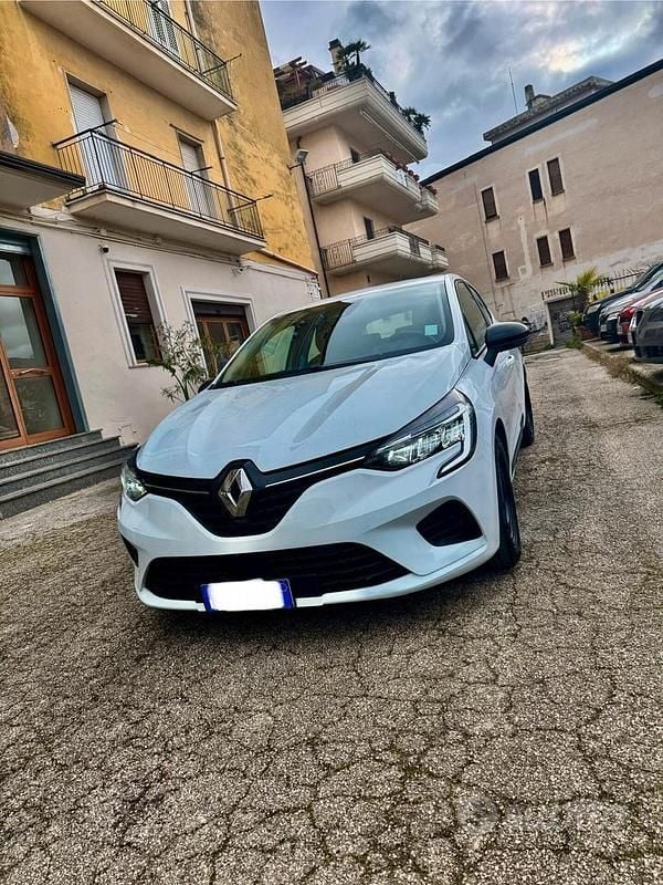 Usata Renault Clio V Techno 91 CV (66 kW) 2023 Bianco Berlina