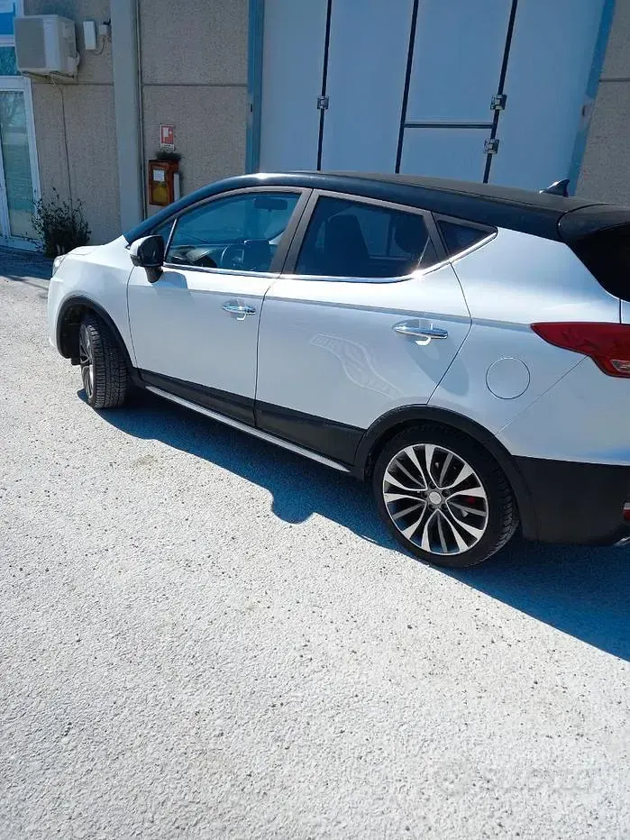 Usata DR DR4 86 CV (63 kW) 2018 Bianco SUV
