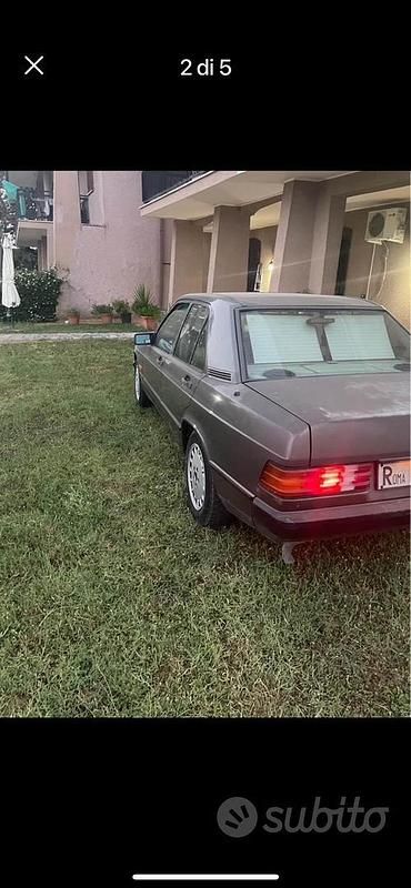 Usata Mercedes 190 122 CV (89 kW) 1984 Grigio Berlina