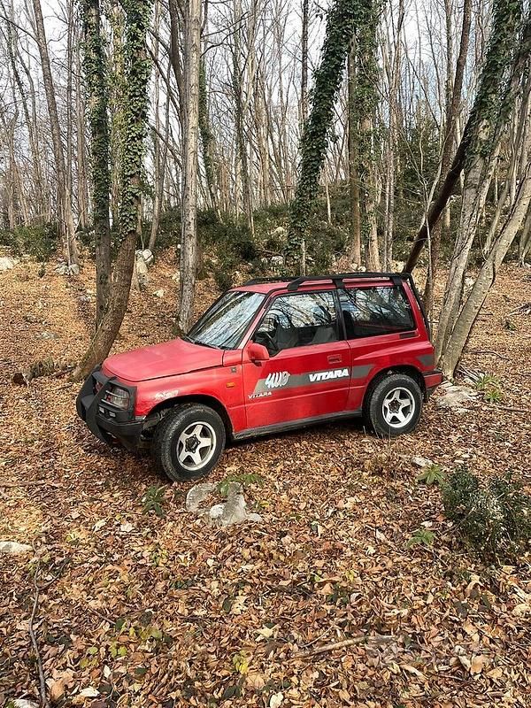 Usata Suzuki Vitara 77 CV (56 kW) 1990 Rosso Cabrio