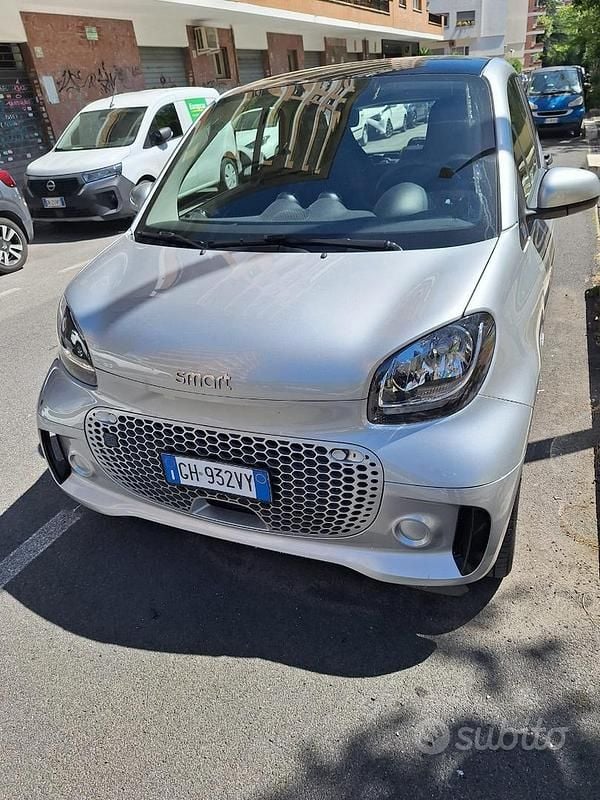 Usata Smart ForTwo Coupé 41 kW (56 CV) 2022 Grigio Utilitaria