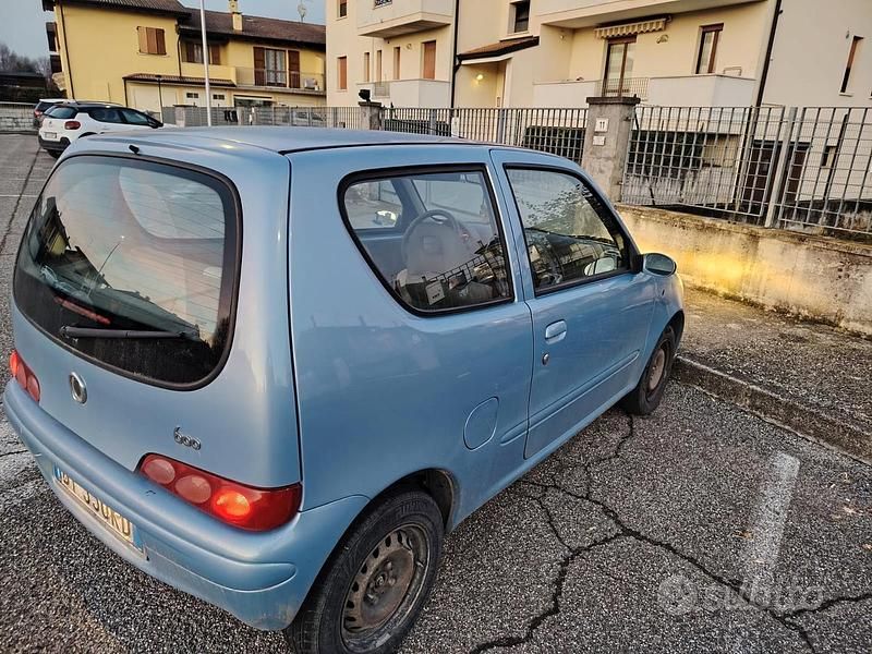 Usata Fiat 600 54 CV (39 kW) 2007 Blu Utilitaria