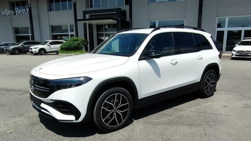 Bianco Nuova 2025 Mercedes EQB250+ SUV | 37.900 € - Immagine 1/4
