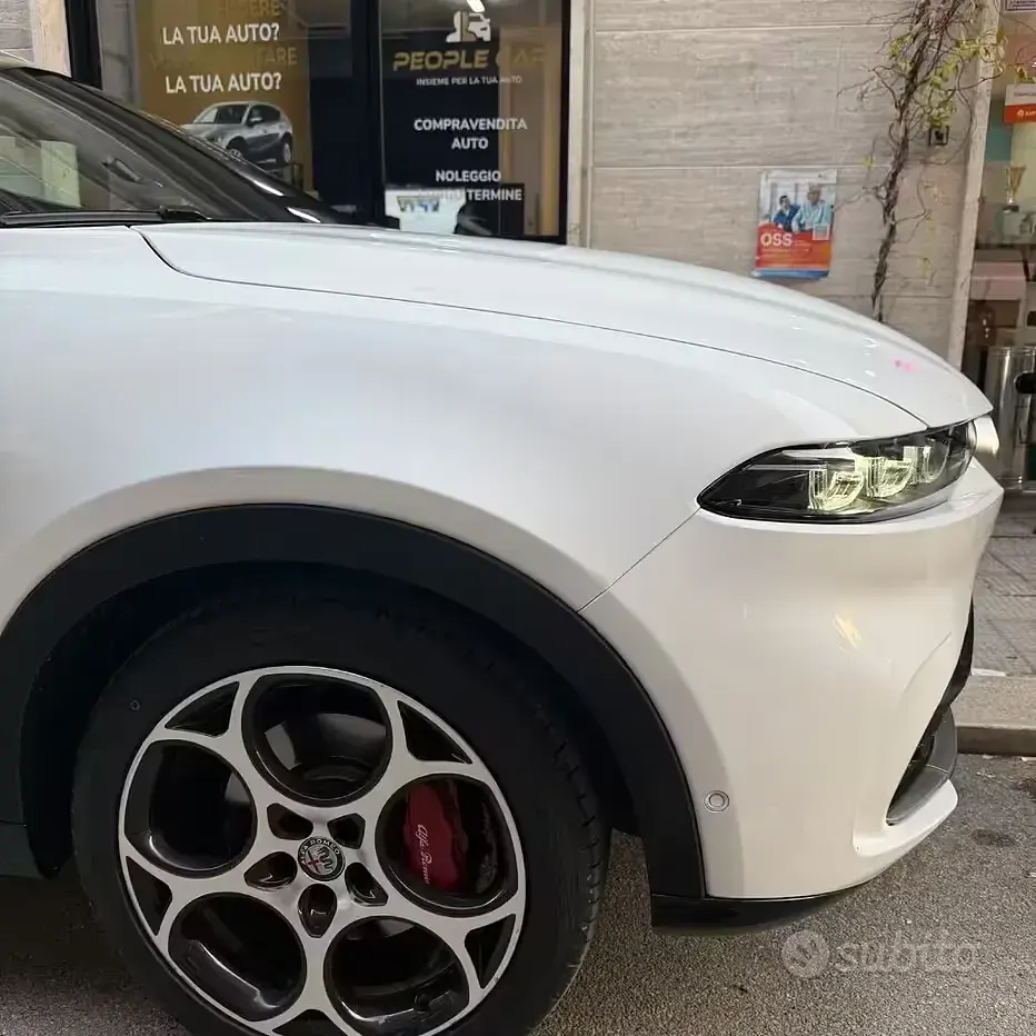 Usata Alfa Romeo Tonale Ti 131 CV (96 kW) 2023 Bianco SUV