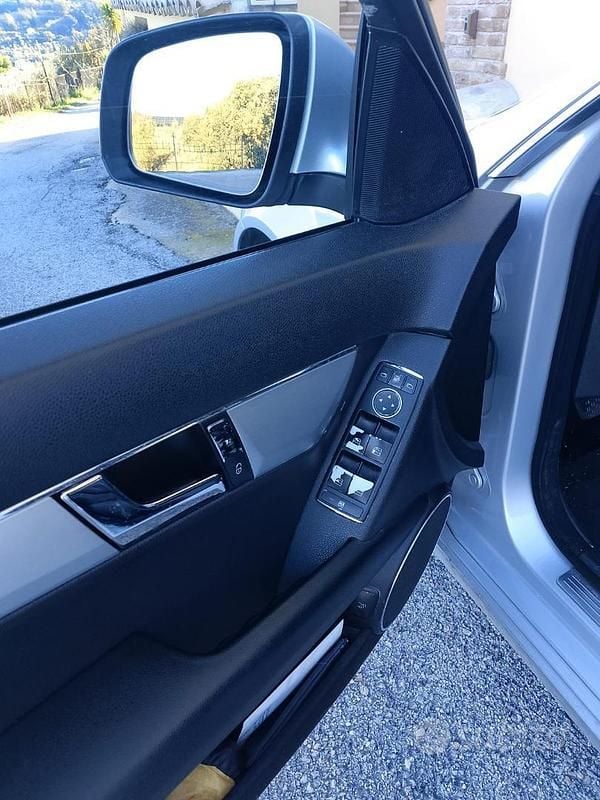 Usata Mercedes C220 Avantgarde 170 CV (125 kW) 2007 Berlina