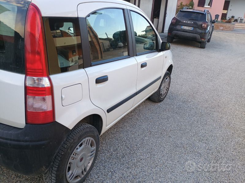 Usata 2011 Fiat Panda Due volumi | 6000 € (Molto cara) - Immagine 1/4