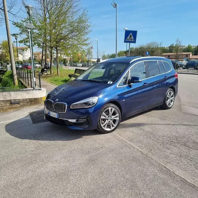 Usata BMW 218 Gran Tourer Luxury Line 150 CV (110 kW) 2019 Monovolume