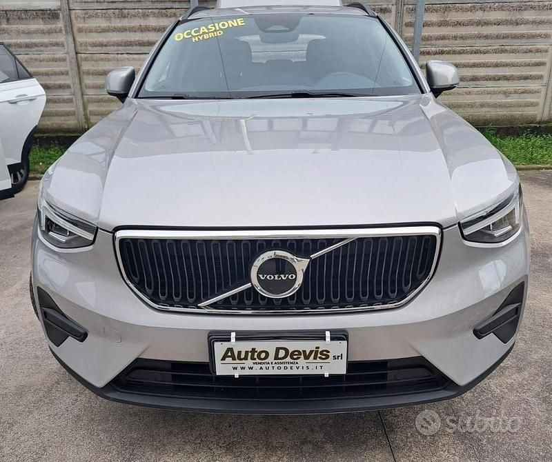 Usata Volvo XC40 163 CV (119 kW) 2022 Grigio SUV