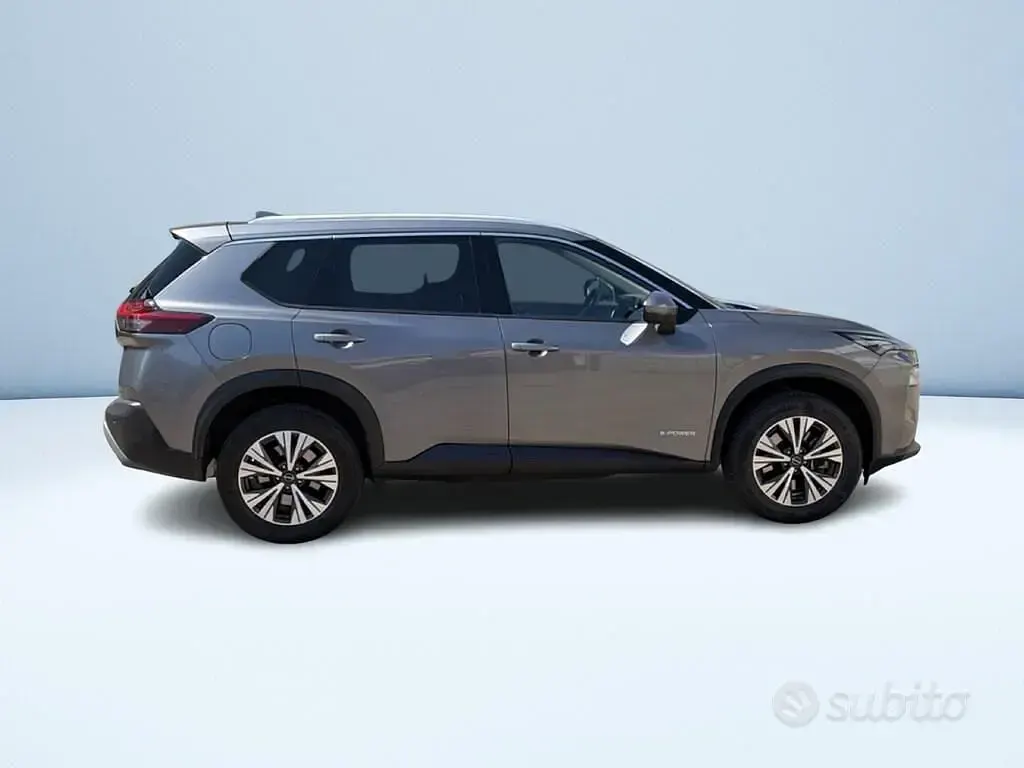 Gebraucht Nissan X-Trail N-Connecta 158 PS (116 kW) 2023 Grau SUV