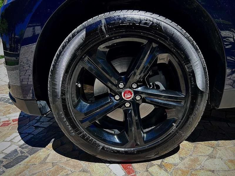 Blu/azzurro Usata 2017 Jaguar F-Pace Prestige SUV | 15.000 € (Cara) - Immagine 1/4