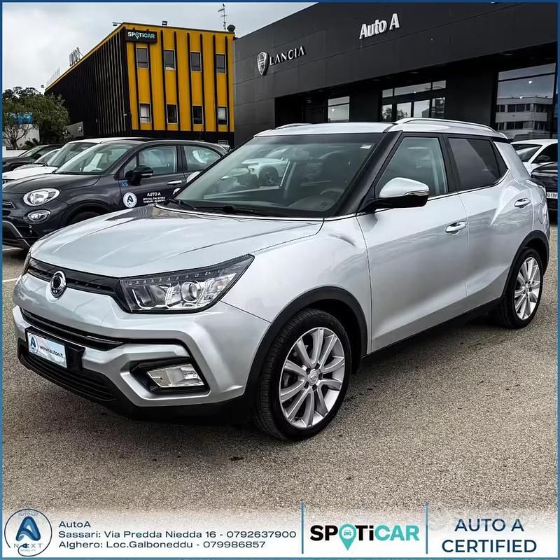 Usata SsangYong Tivoli 116 CV (85 kW) 2018 Grigio SUV