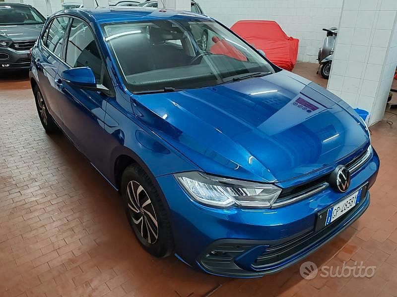 Usata VW Polo Life 95 CV (69 kW) 2023 Bluazzurro Berlina
