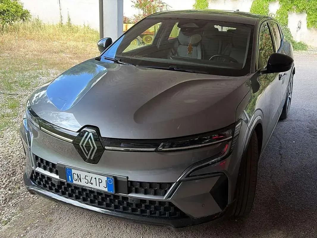 Usata Renault Mégane IV Evolution 55 kW (75 CV) 2023 Grigio Berlina