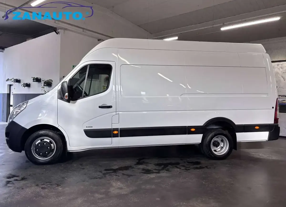 Usata Opel Movano 163 CV (119 kW) 2018 Bianco Monovolume