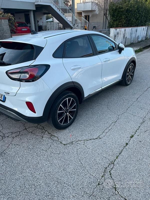 Usata Ford Puma Titanium 125 CV (91 kW) 2023 Bianco Berlina