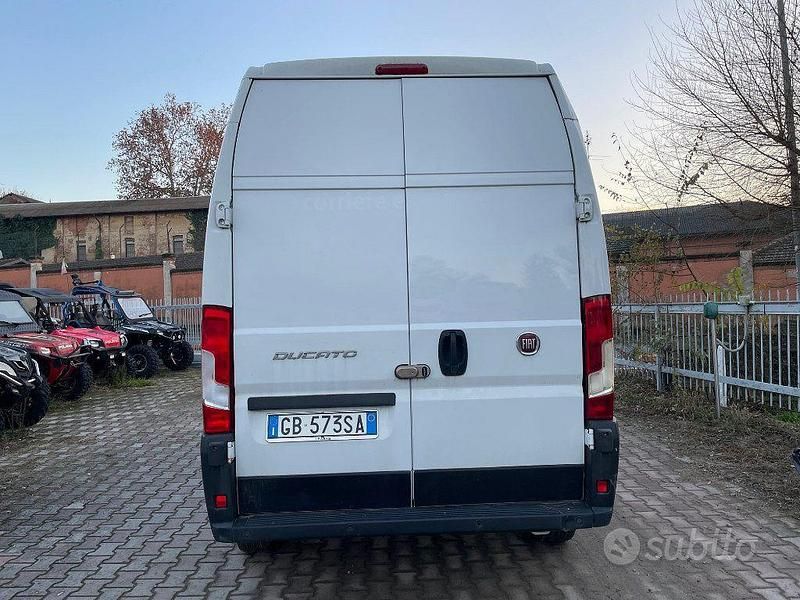 Usata Fiat Ducato 136 CV (100 kW) 2020 Bianco pastello Furgone
