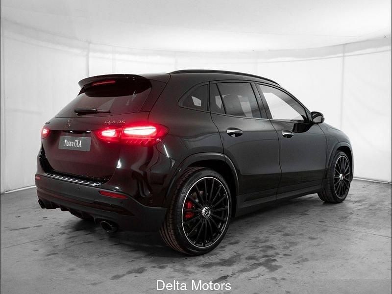 Nuova Mercedes GLA35 AMG AMG 306 CV (225 kW) 2026 Nero SUV