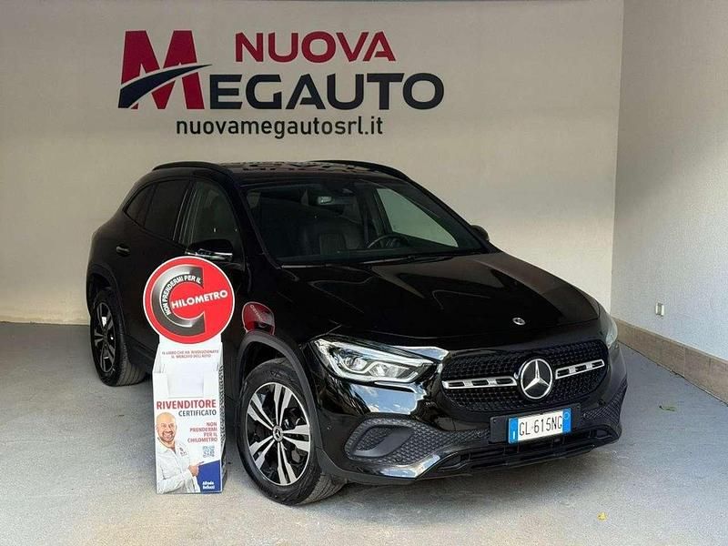 Nero Usata 2022 Mercedes GLA200 SUV | 34.990 € (Buon prezzo) - Immagine 1/4