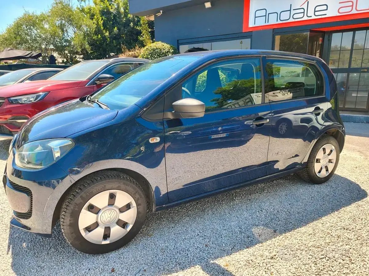 Usata VW up! Move 60 CV (44 kW) 2014 Bluazzurro Utilitaria