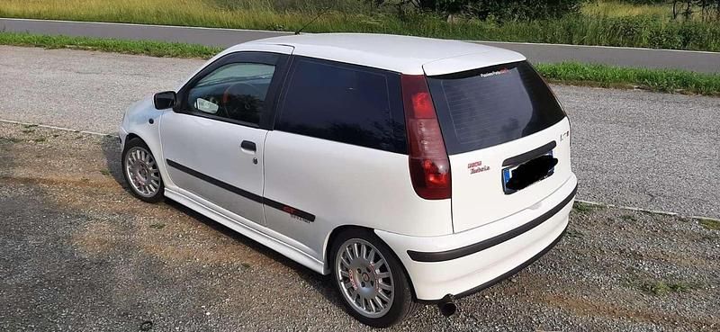 Usata Fiat Punto 131 CV (96 kW) 1997 Berlina