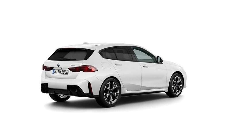 Ny BMW 118 150 HK (110 kW) 2025 Vit Halvkombi