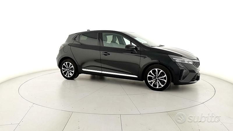 Usata Renault Clio V Techno 91 CV (66 kW) 2024 Nero Berlina