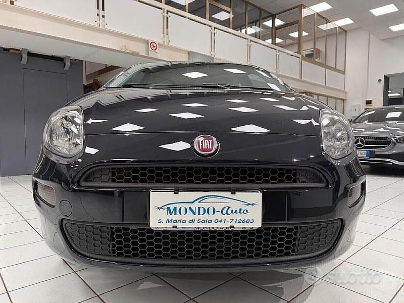 Usata Fiat Punto S 77 CV (56 kW) 2015 Blu Utilitaria