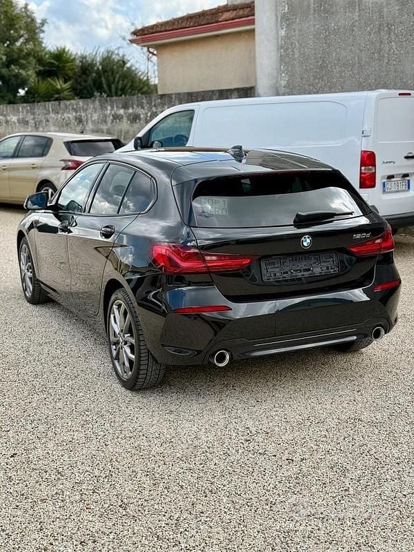 Usata BMW 120 M Sport 190 CV (139 kW) 2023 Nero Utilitaria