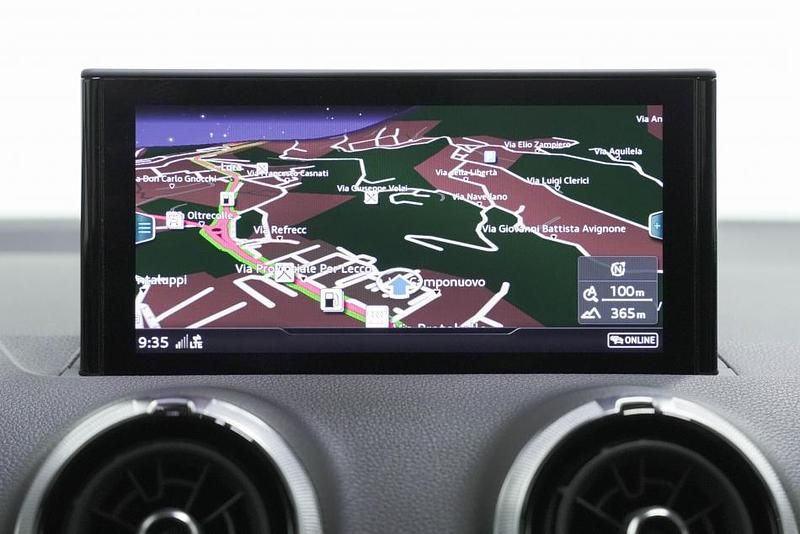 Usata Audi Q2 S-Line 150 CV (110 kW) 2024 Bianco SUV