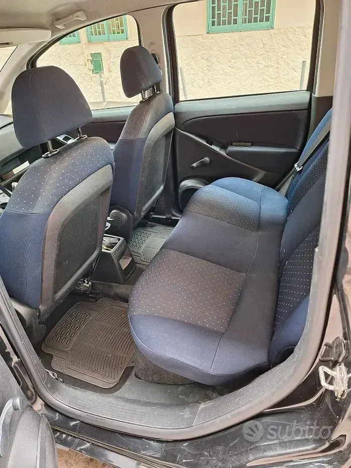 Usata Fiat Idea 95 CV (69 kW) 2010 Nero Monovolume