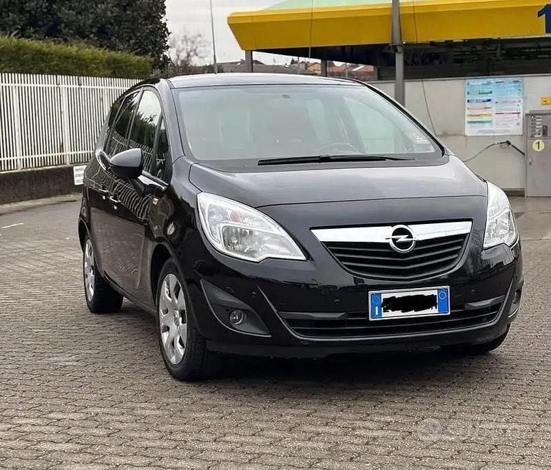 Nero Usata 2013 Opel Meriva Monovolume | 3000 € (Super prezzo) - Immagine 1/4