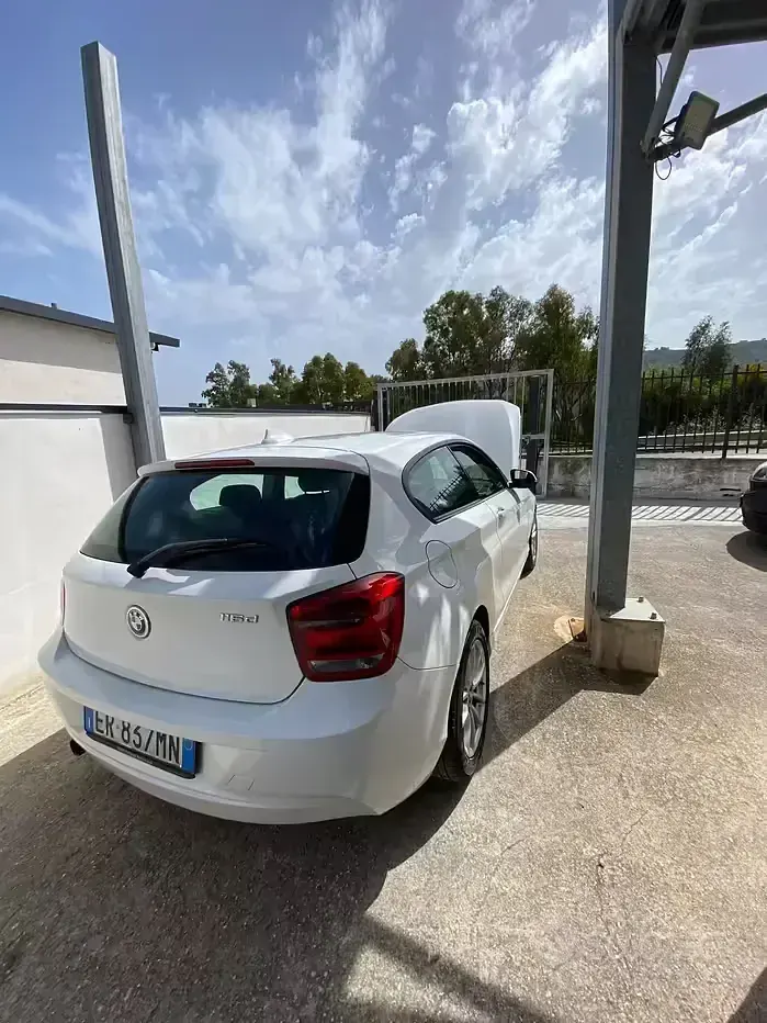 Usata BMW 116 Sport Line 116 CV (85 kW) 2013 Bianco Utilitaria