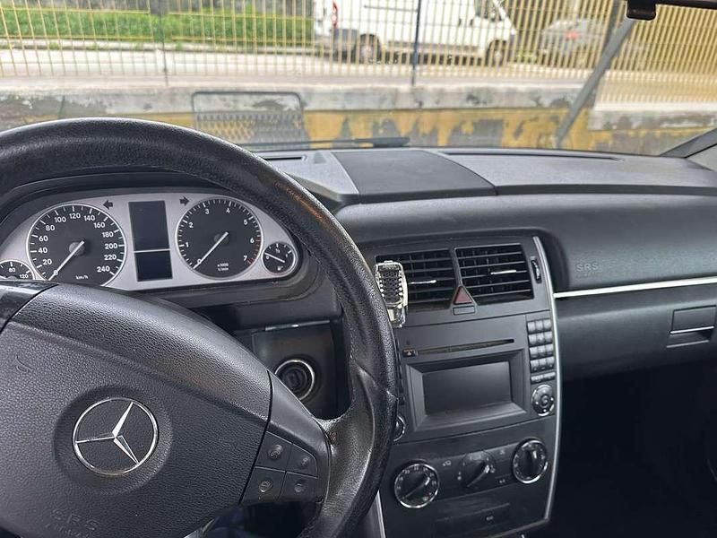 Usata Mercedes B180 116 CV (85 kW) 2010 Monovolume