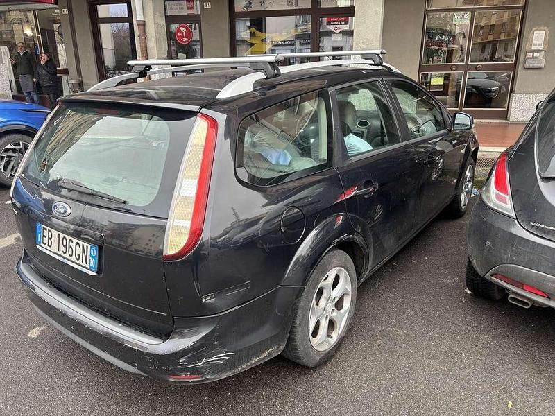 Usata Ford Focus Style 111 CV (81 kW) 2010 Station wagon