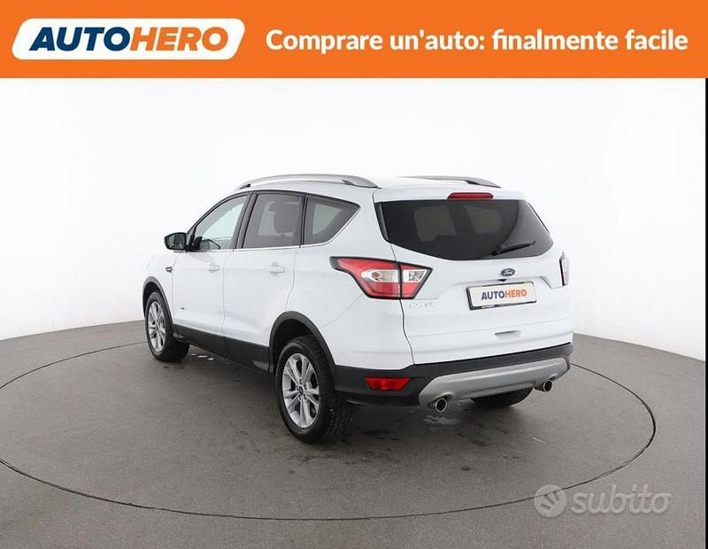 Begagnad Ford Kuga Titanium 150 HK (110 kW) 2017 Vit SUV