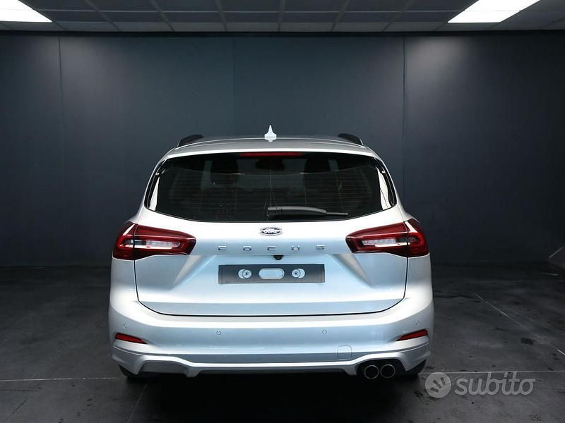 Begagnad Ford Focus ST 116 HK (85 kW) 2023 Grå Kombi
