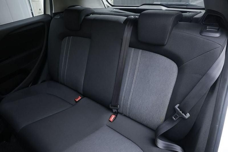 Usata Fiat Punto Lounge 75 CV (55 kW) 2015 Bianco Utilitaria