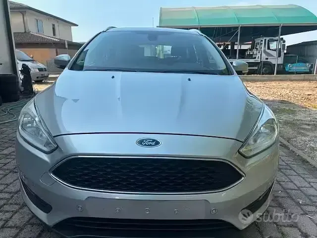 Usata Ford Focus Titanium 125 CV (91 kW) 2016 Argento Station wagon