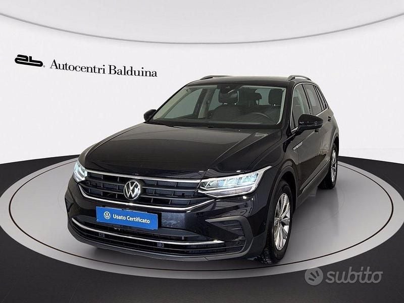 Nero perla Usata 2024 VW Tiguan Life SUV | 28.900 € (Super prezzo) - Immagine 1/4